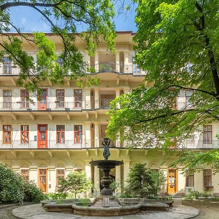 Liszt Designer 2bedroom Center Διαμέρισμα *